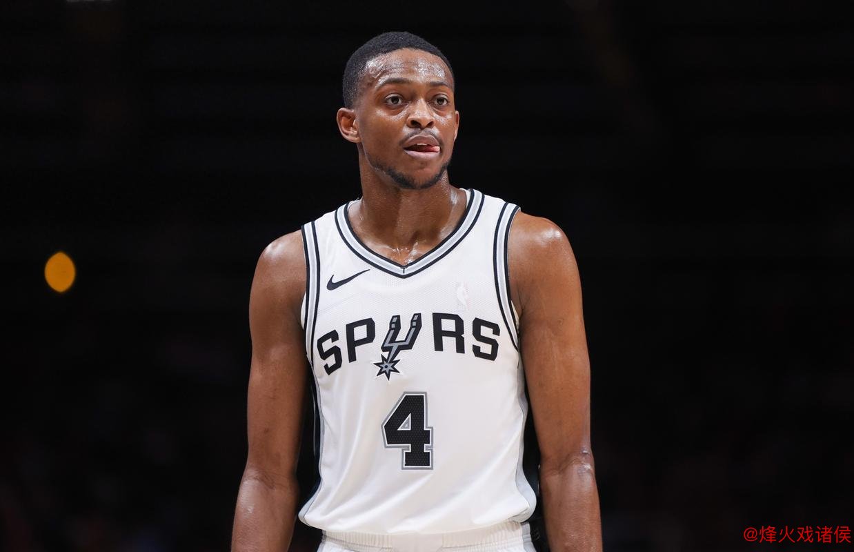 国王马刺达成交易：次轮签+现金换取场均7分侧翼