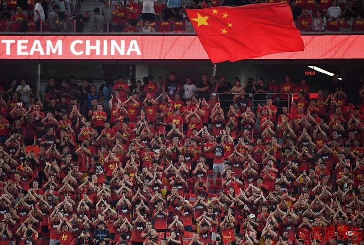 祖国万岁！中国球迷免票入场观看U23国足决赛 中国使领馆协商促成