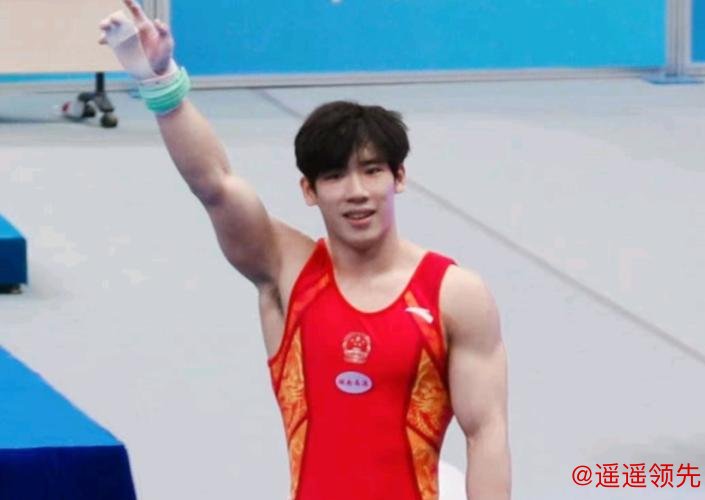 神仙打架？高校晒“宝藏”运动员，简历亮了